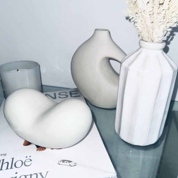 DECOR Cement Bean Piece - Picture 3 of 3